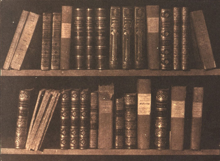 H. Fox Talbot - Scene in a library (1844)