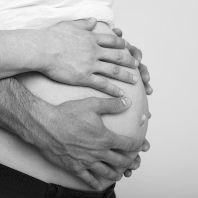 fotografia embarazo madrid fotografa sesion de embarazada futura mama estudio